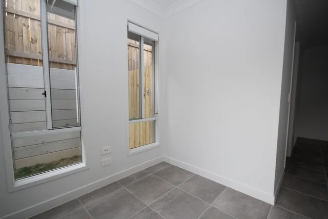 Additional image 5 of 10 Silvertop Crescent, Spring Mountain QLD 4300