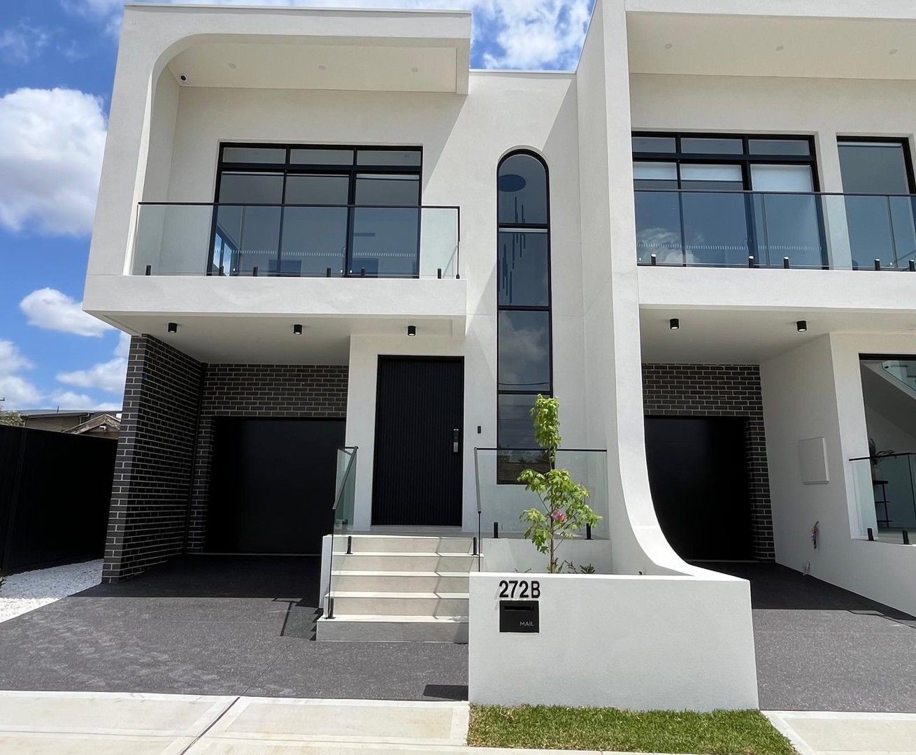 5 bedrooms Semi-Detached in 272B Clyde Street GRANVILLE NSW, 2142
