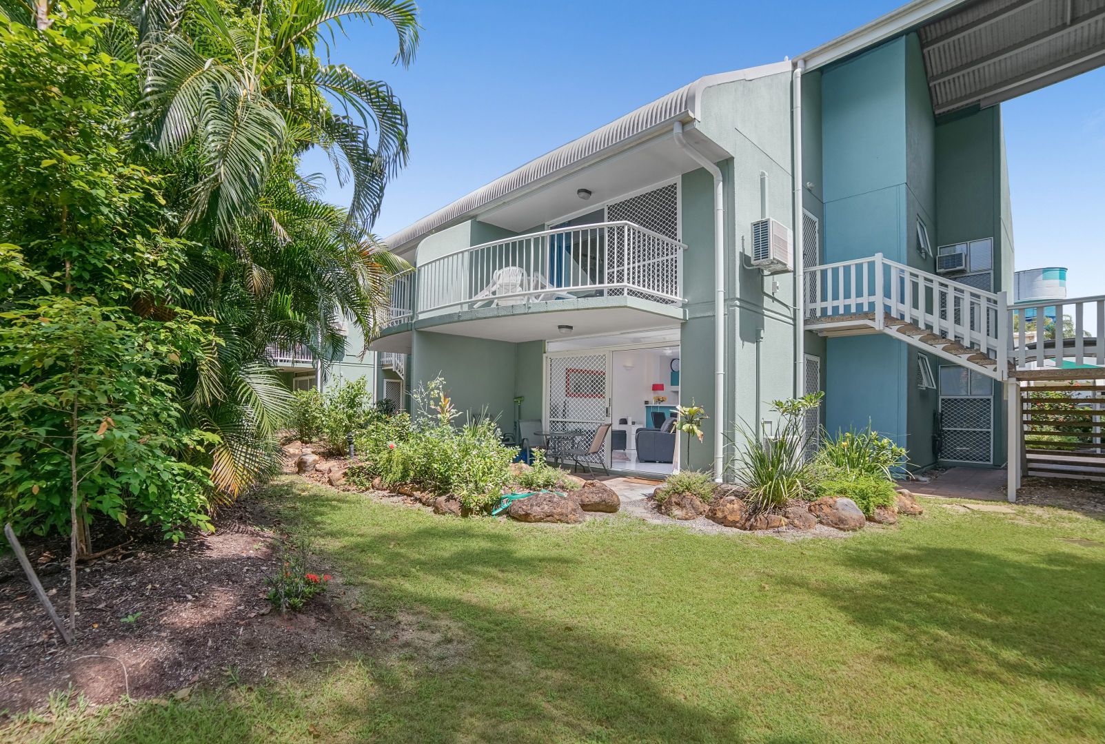 28/1-19 Poinciana Street, Holloways Beach QLD 4878, Image 1