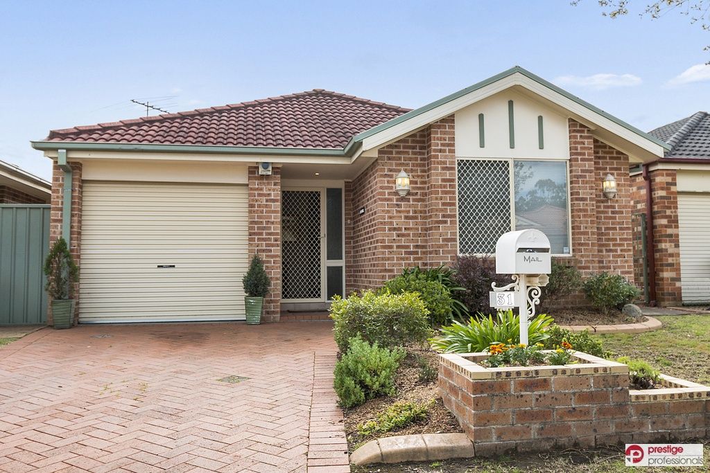 31 Somercotes Court, Wattle Grove NSW 2173, Image 0