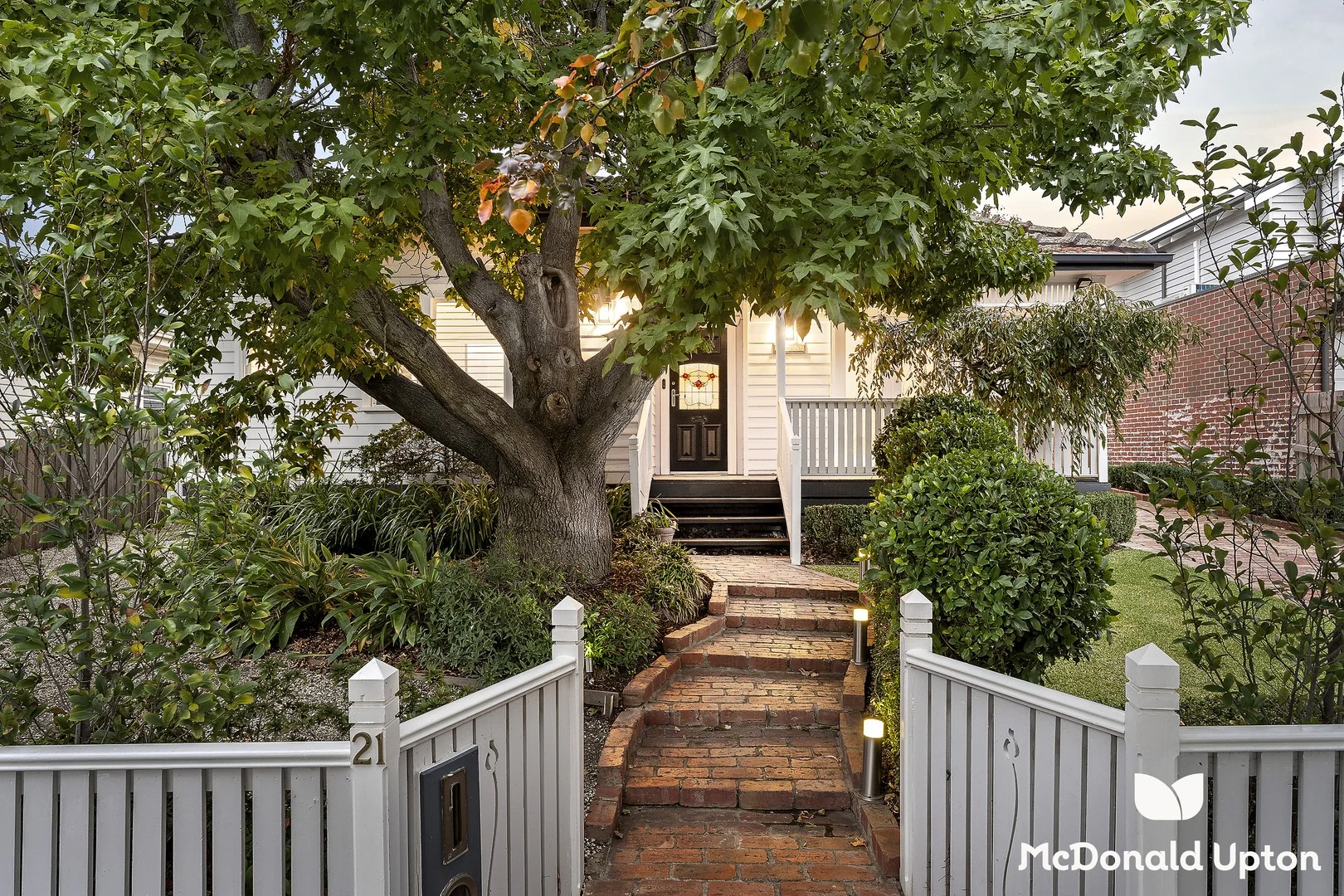 21 Deakin Street, Essendon VIC 3040