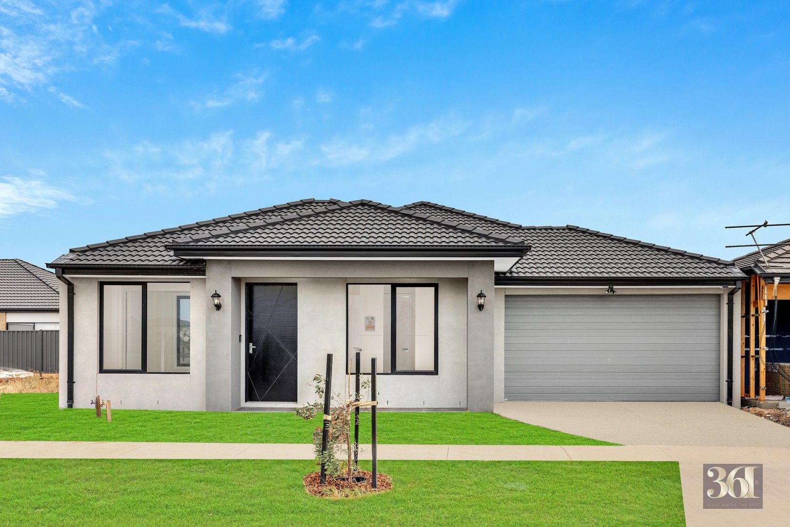 4 bedrooms House in 29 Dryandra Street MANOR LAKES VIC, 3024