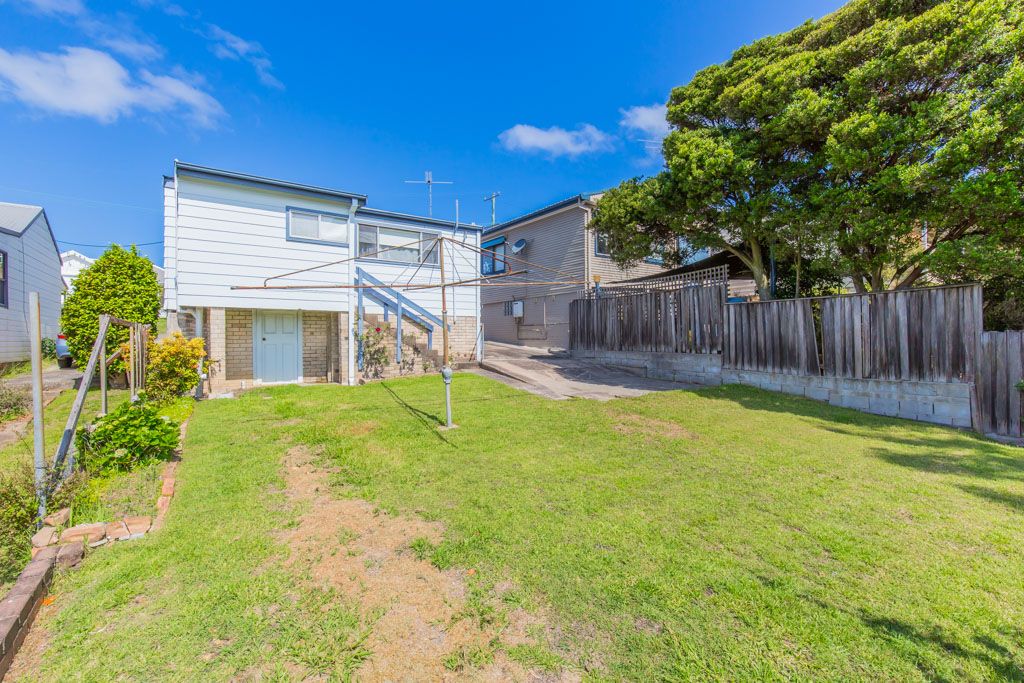 23 Railway Street, Dudley NSW 2290, Image 2