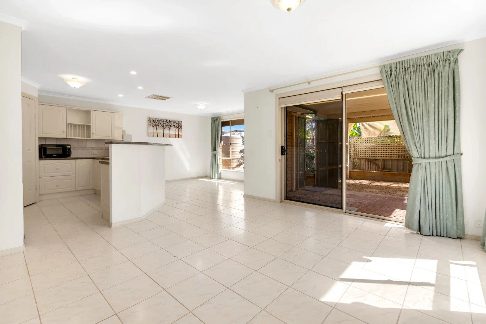 Additional image 4 of 37 Wallace Drive, Craigmore SA 5114