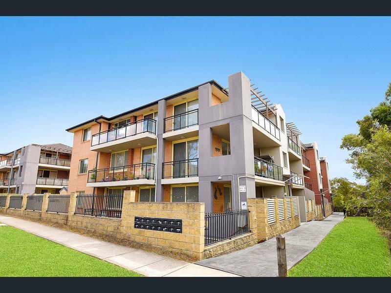2 bedrooms Apartment / Unit / Flat in 24/39-45 Lydbrook Street WESTMEAD NSW, 2145