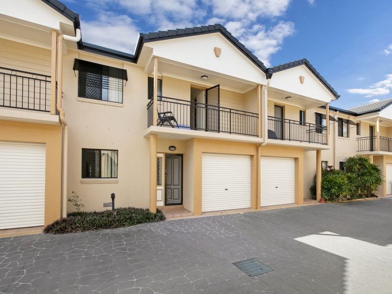 3 bedrooms Townhouse in 2/50-54 John Street REDCLIFFE QLD, 4020