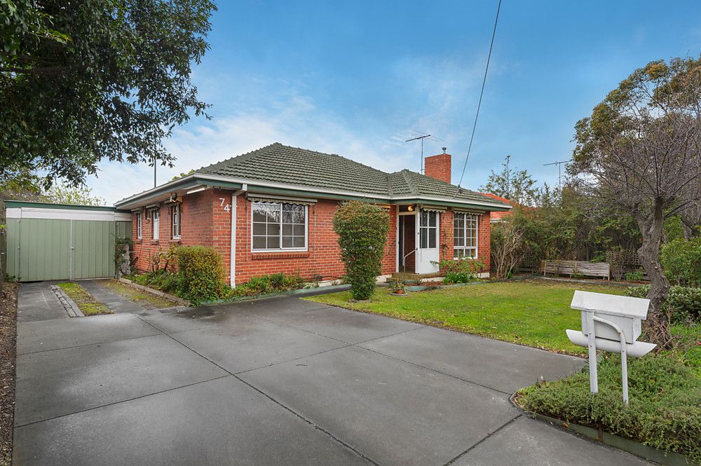 74 Oriel Road, IVANHOE VIC 3079, Image 0