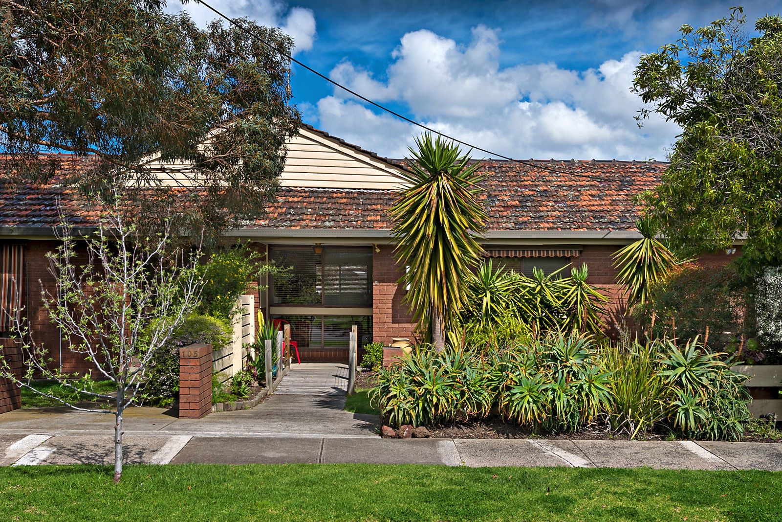 2/105 Vincent Street, Oak Park VIC 3046, Image 0