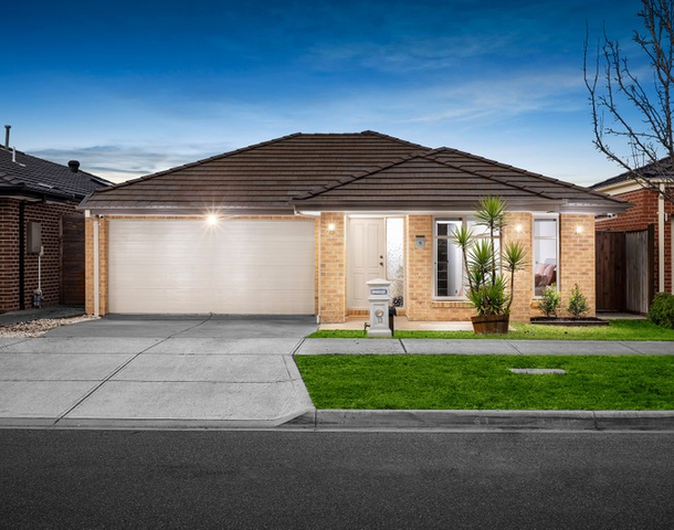 13 Woorawa Drive, Doreen VIC 3754