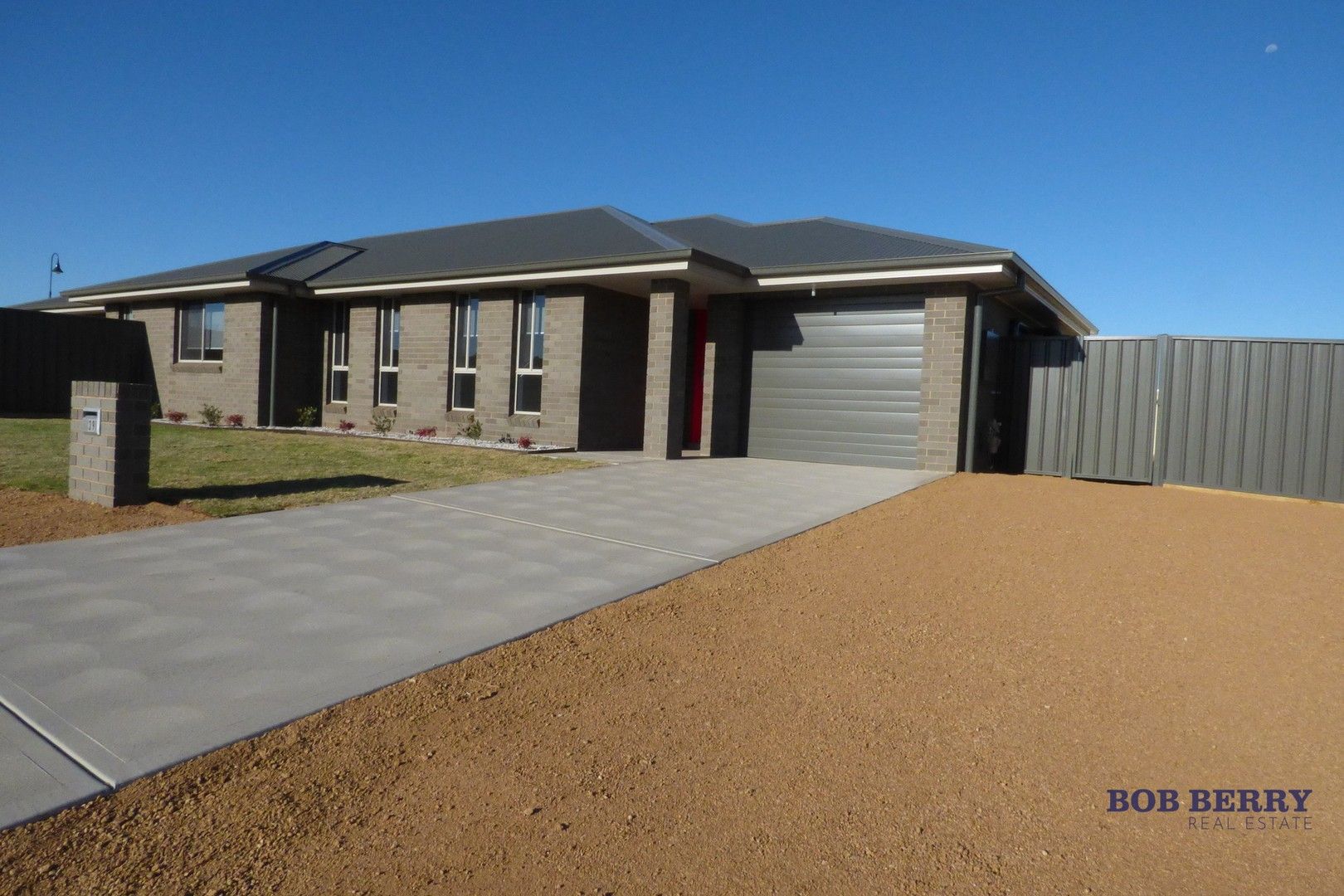 3 bedrooms Semi-Detached in 39 Volta Avenue DUBBO NSW, 2830