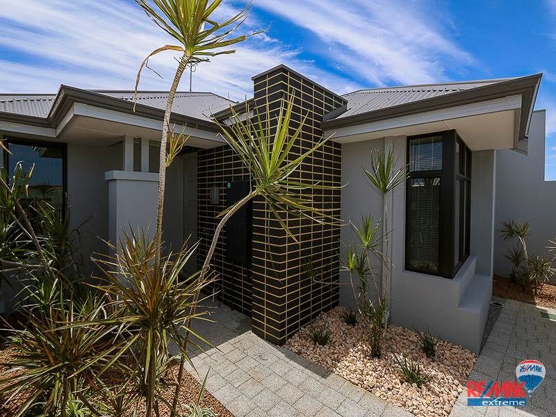 109 Aviator Boulevard, Clarkson WA 6030, Image 1