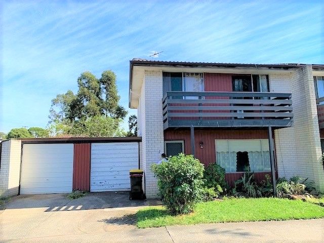 3 bedrooms Townhouse in 1/8 Ritchie Street YAGOONA NSW, 2199