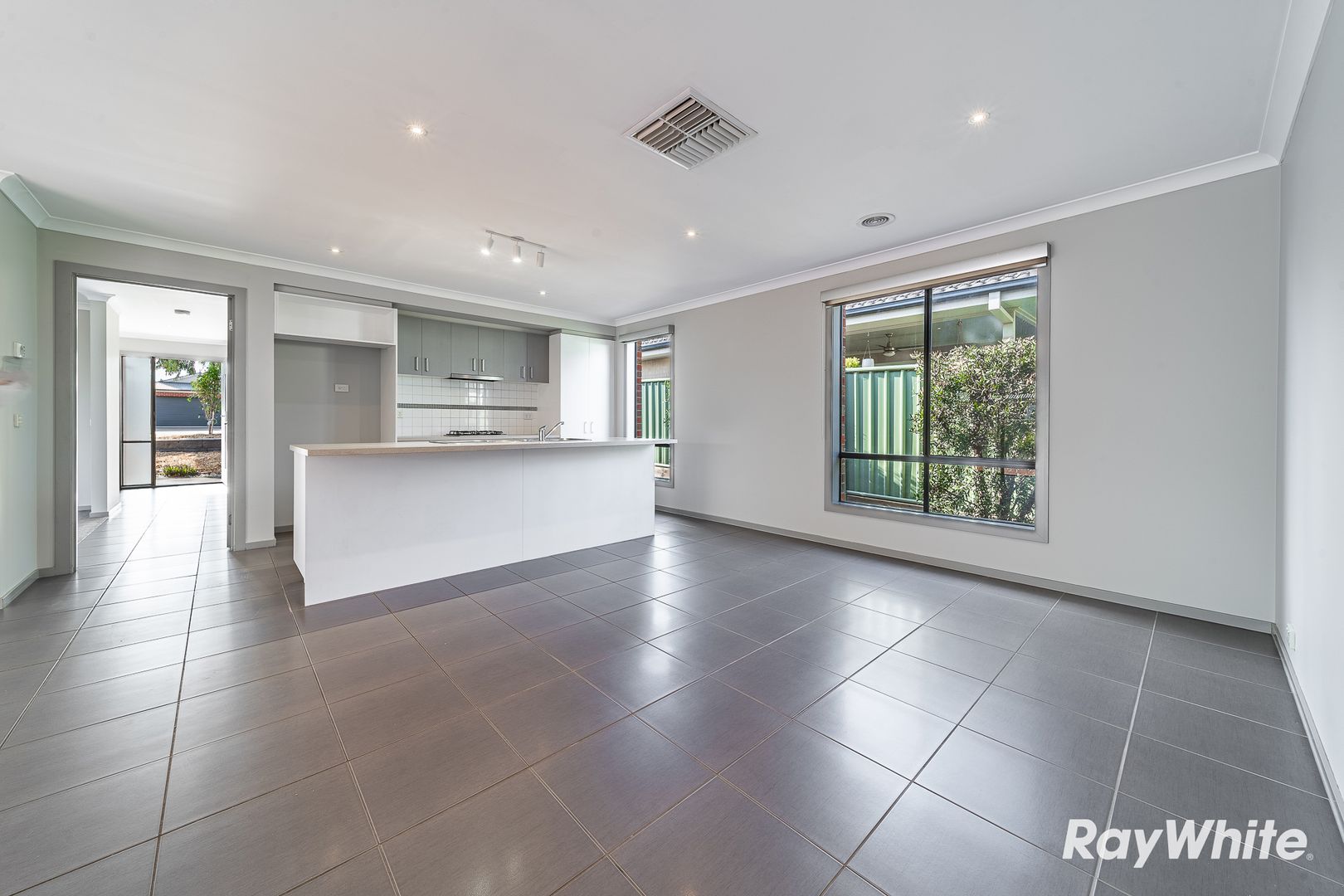 24 Lower Beckhams Road, Maiden Gully VIC 3551, Image 2