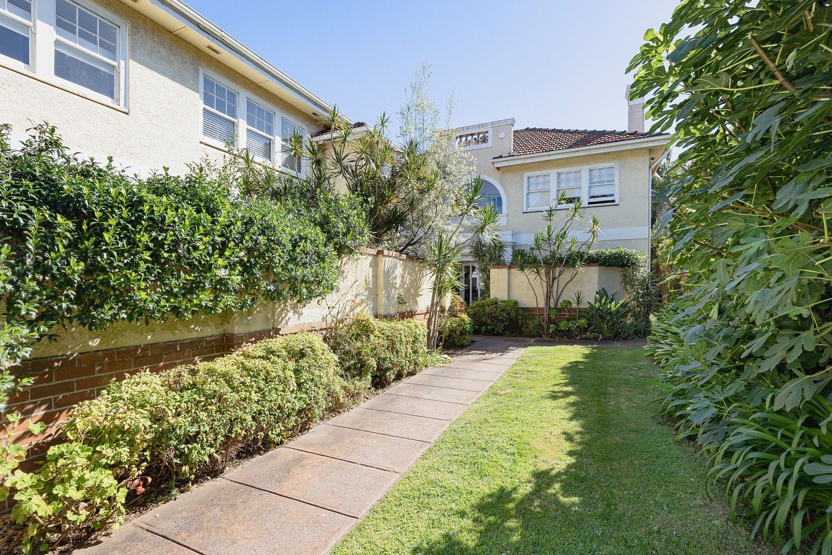 2 bedrooms Apartment / Unit / Flat in 7/115 Brighton Road ELWOOD VIC, 3184