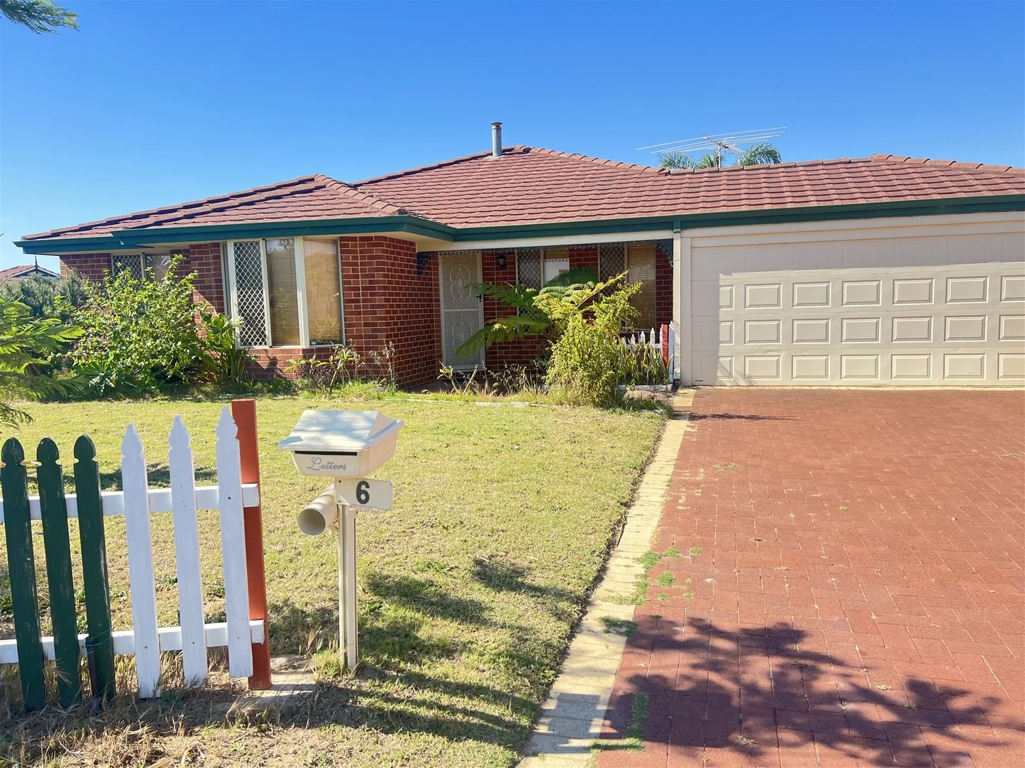 6 Dunlowe Loop, Warnbro WA 6169