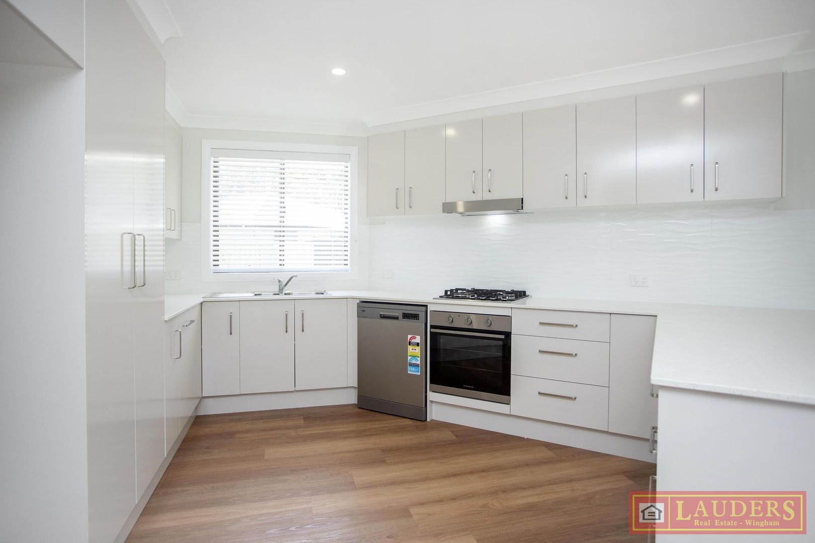 1/4 Eagle Close, Old Bar NSW 2430, Image 2