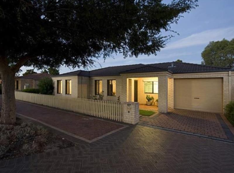 3 bedrooms Villa in 1/117 Kooyong Rd RIVERVALE WA, 6103