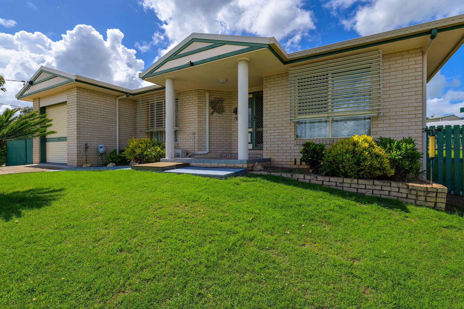 4 Westphal Court, Southside QLD 4570, Image 1