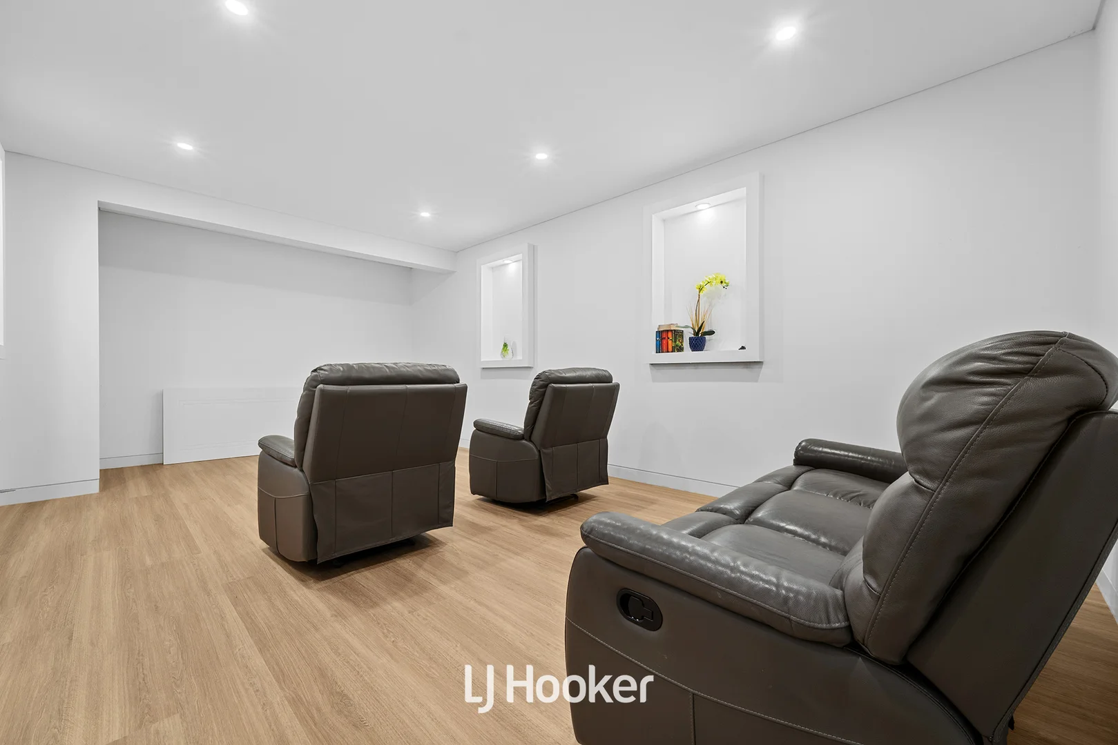 Additional image 24 of 51 - 52 Carolyn Close, Narre Warren North VIC 3804