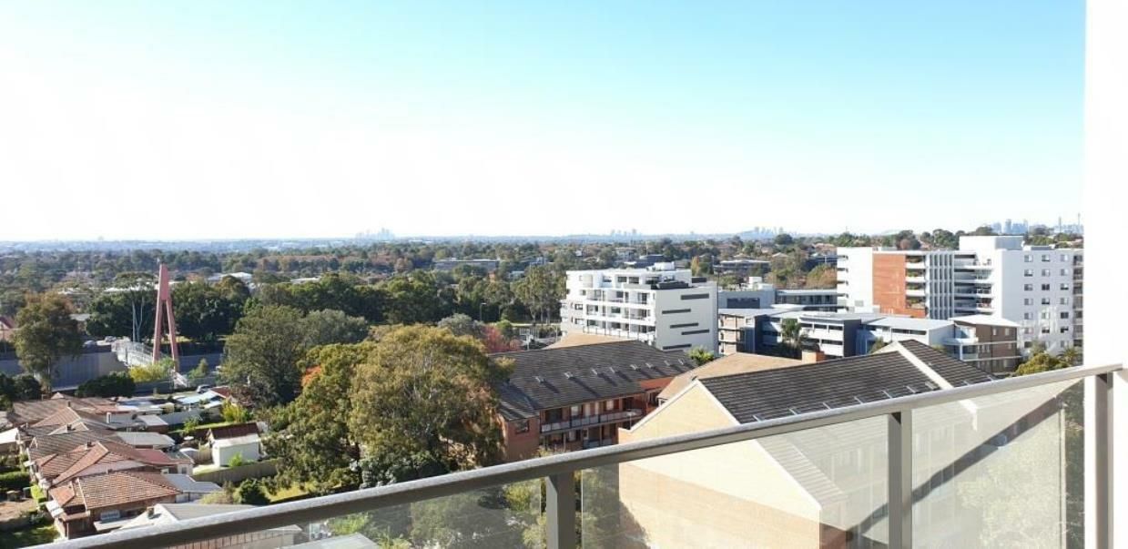 2 bedrooms Apartment / Unit / Flat in Top/2 Smallwood Avenue HOMEBUSH NSW, 2140