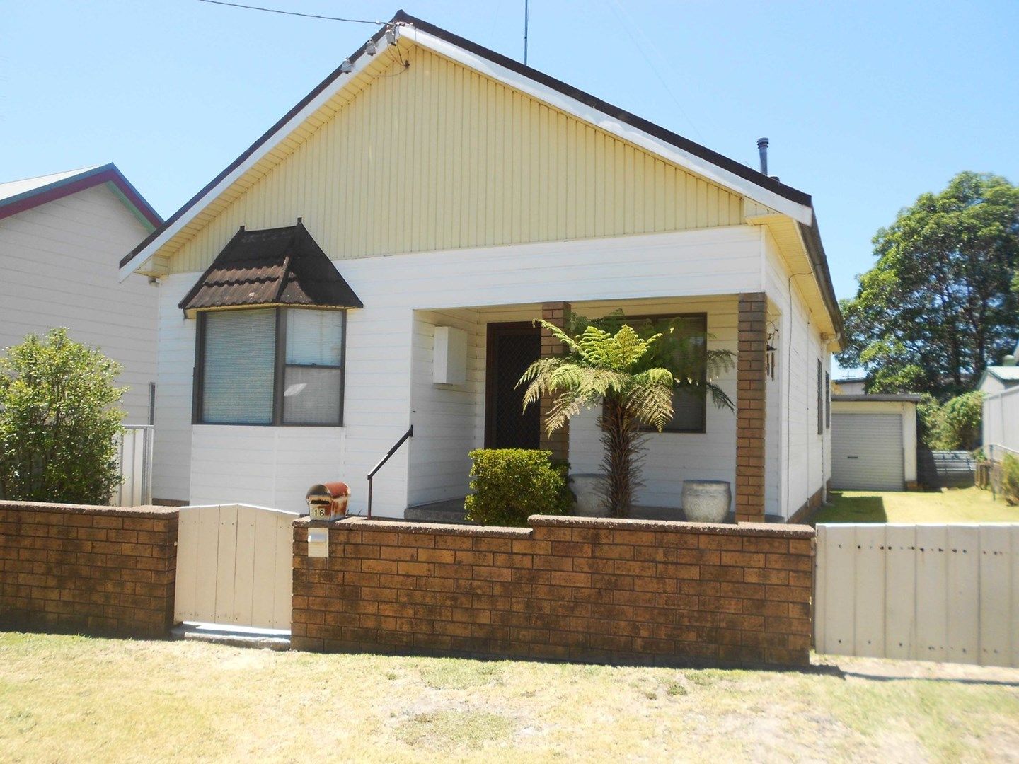 16 Lachlan Road, Cardiff NSW 2285, Image 0