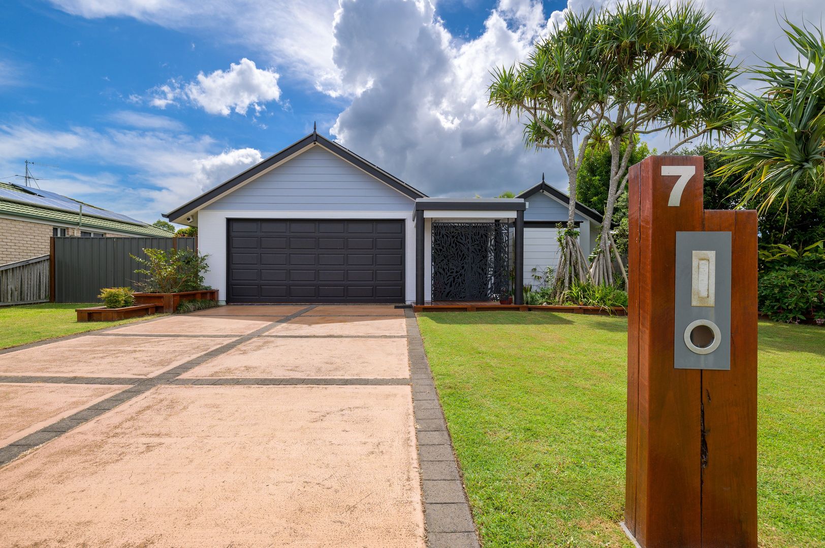 7 Banksia Avenue, Tin Can Bay QLD 4580, Image 1