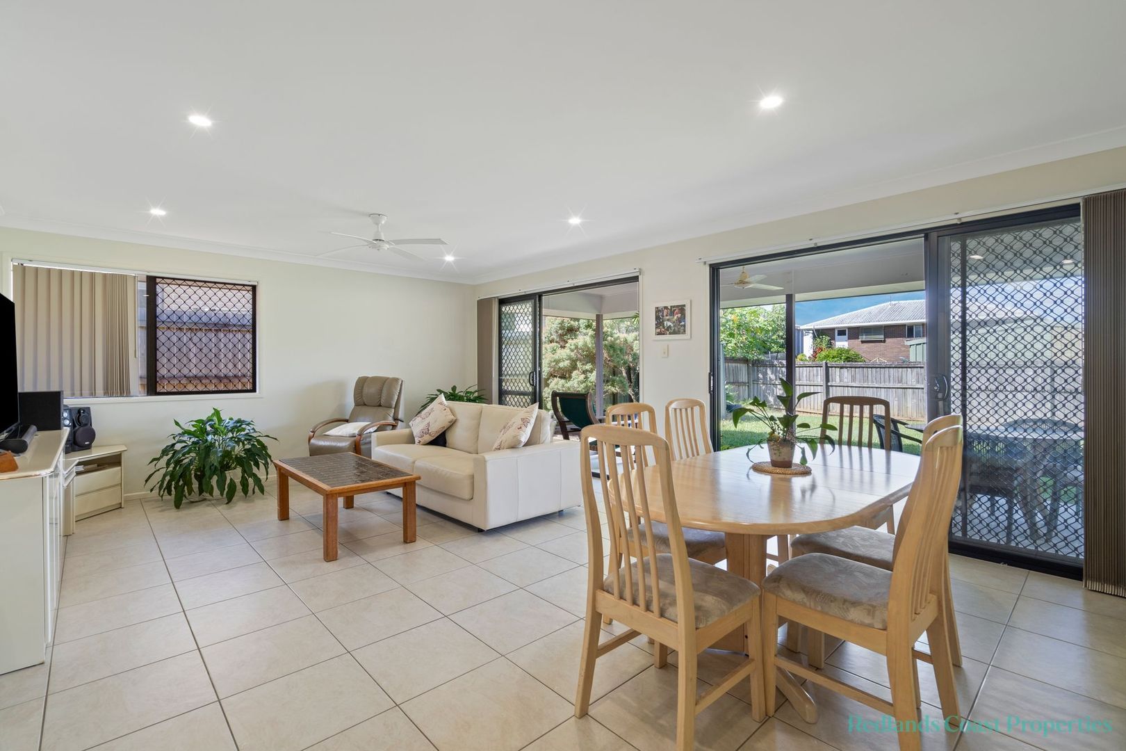 15 Tina Street, Redland Bay QLD 4165, Image 1