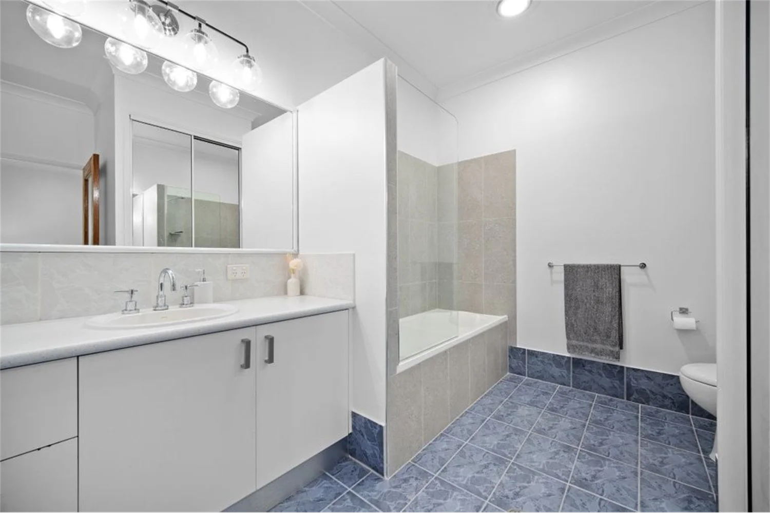 Additional image 8 of Bentley Park QLD 4869