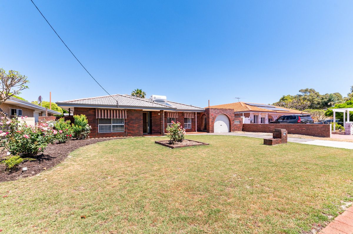 4 bedrooms House in 44 Faulkner Way EDEN HILL WA, 6054