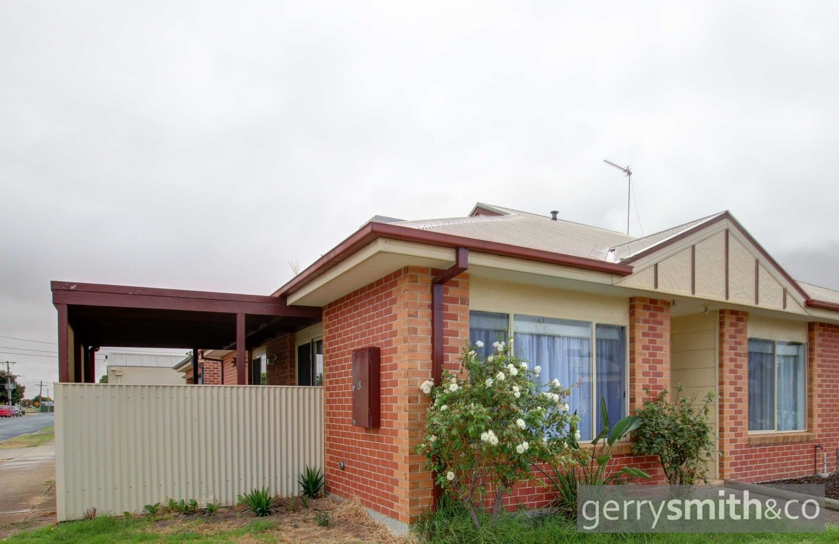 2 bedrooms Apartment / Unit / Flat in 18 David Street HORSHAM VIC, 3400