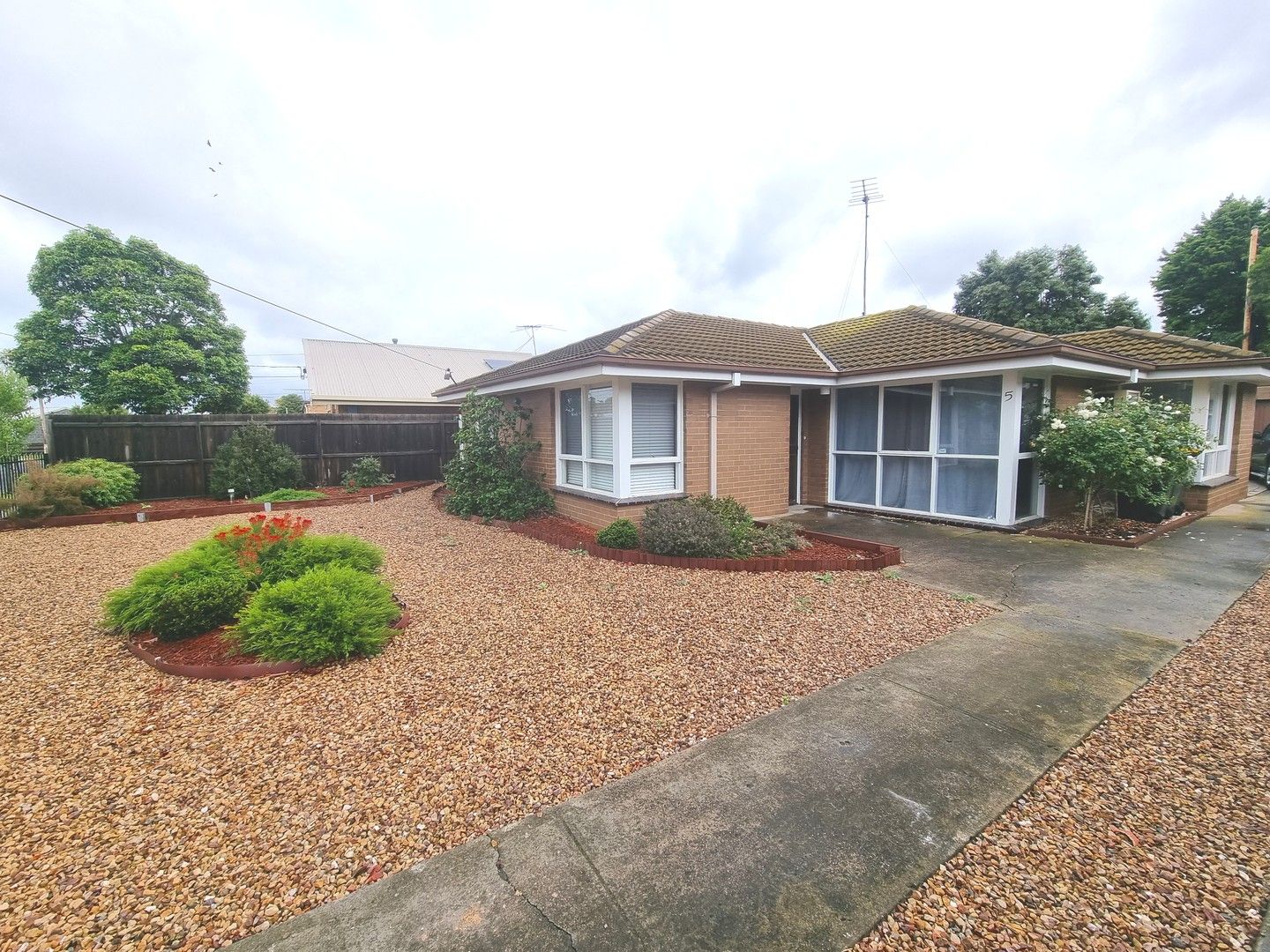 3 bedrooms House in 5 Kalver Street CORIO VIC, 3214