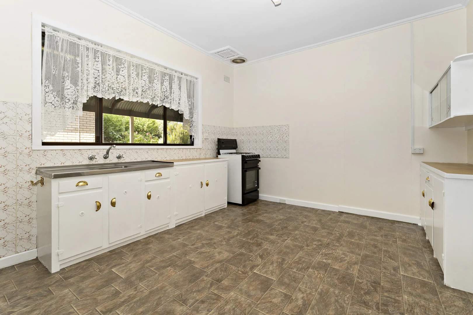 Additional image 4 of 1 Mann Street, Seacliff Park SA 5049