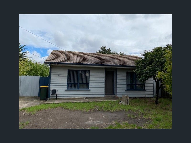 3 bedrooms House in 91 Theodore Street ST ALBANS VIC, 3021