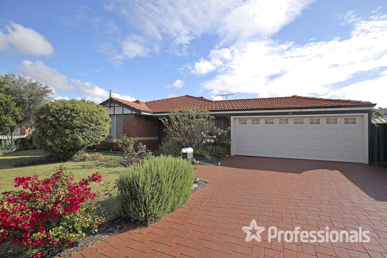 14 Oakfield Retreat, Ballajura WA 6066, Image 0