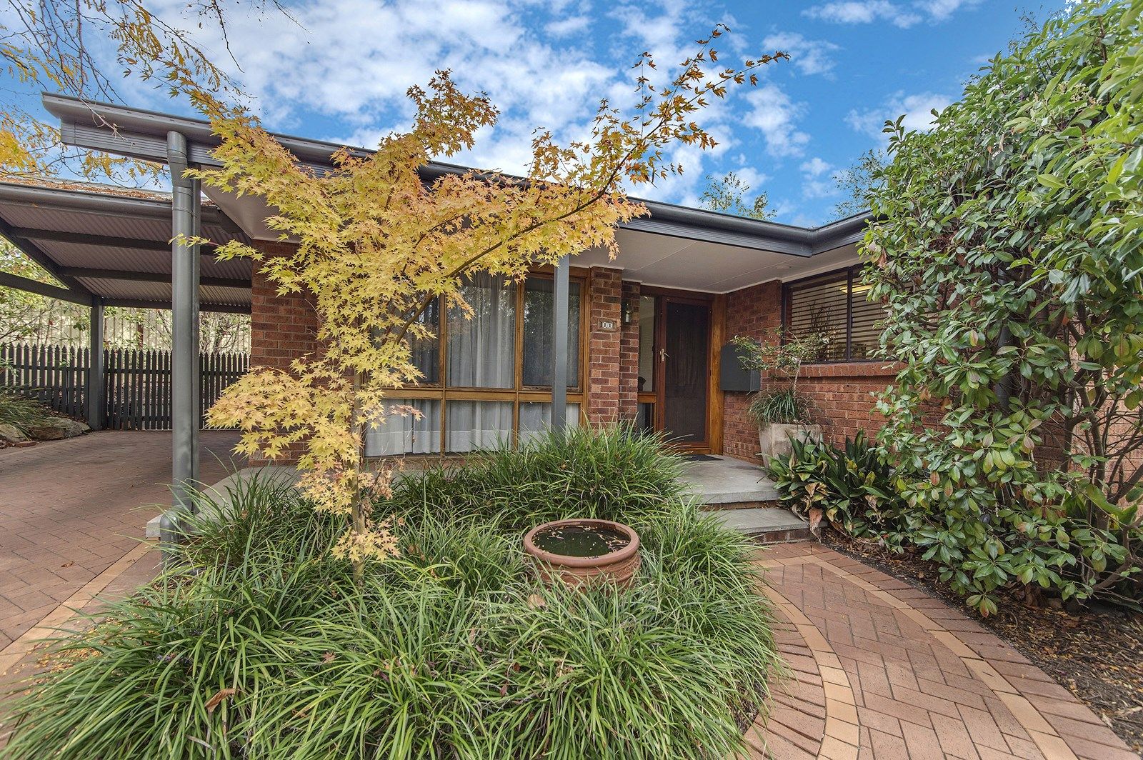 11 Joske Place, Latham ACT 2615, Image 1