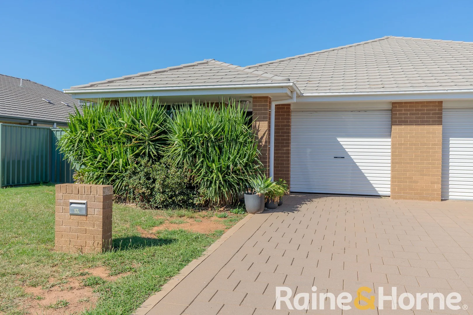 Primary image of 17A Magnolia Boulevard, Dubbo NSW 2830