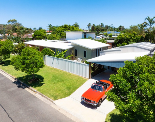 70 Ocean Street, Runaway Bay QLD 4216