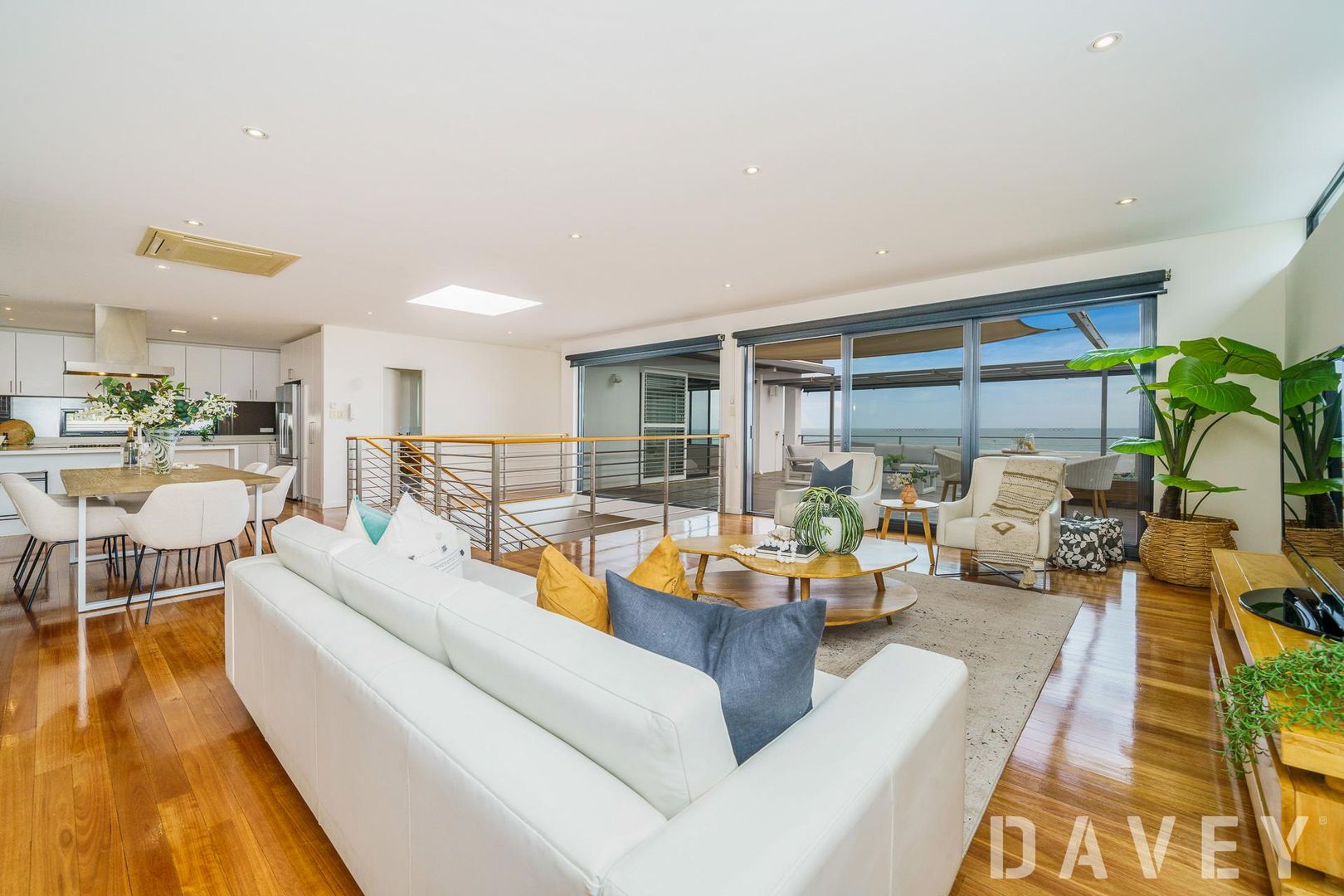 318C West Coast Highway, Scarborough WA 6019, Image 2