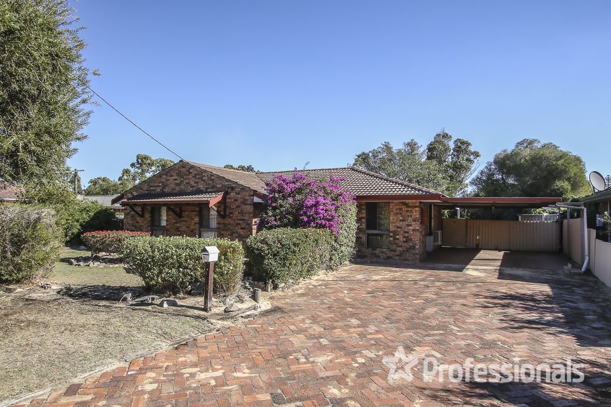 3 bedrooms House in 14 Sovereign Place FORRESTFIELD WA, 6058