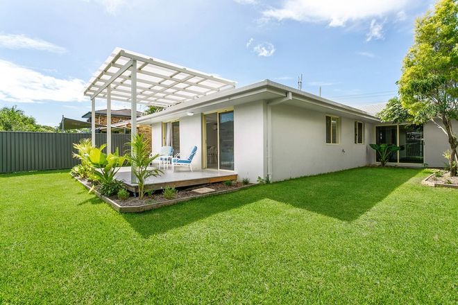 Picture of 288 Nineteenth Avenue, ELANORA QLD 4221