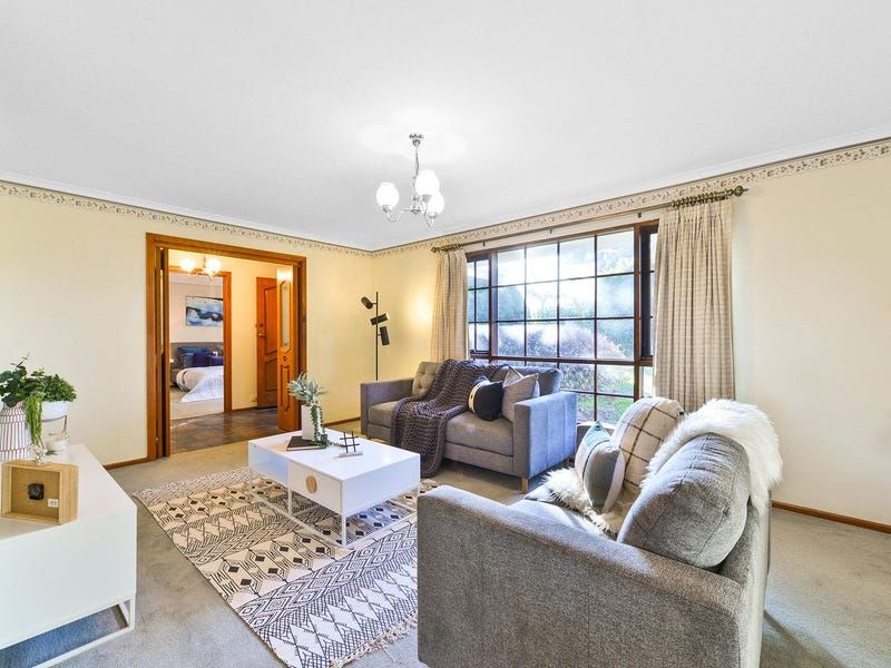 31 Daveys Road, Flagstaff Hill SA 5159, Image 2