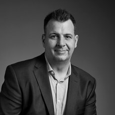 Darren Mcmullin, Sales representative