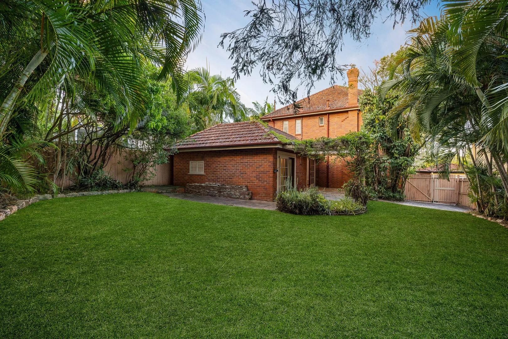 Additional image 3 of 11 Hawken Drive, St Lucia QLD 4067