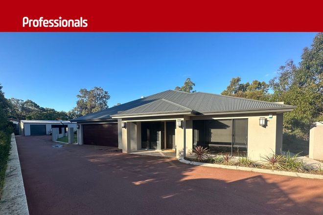 Picture of 23 Goodall Street, LESMURDIE WA 6076