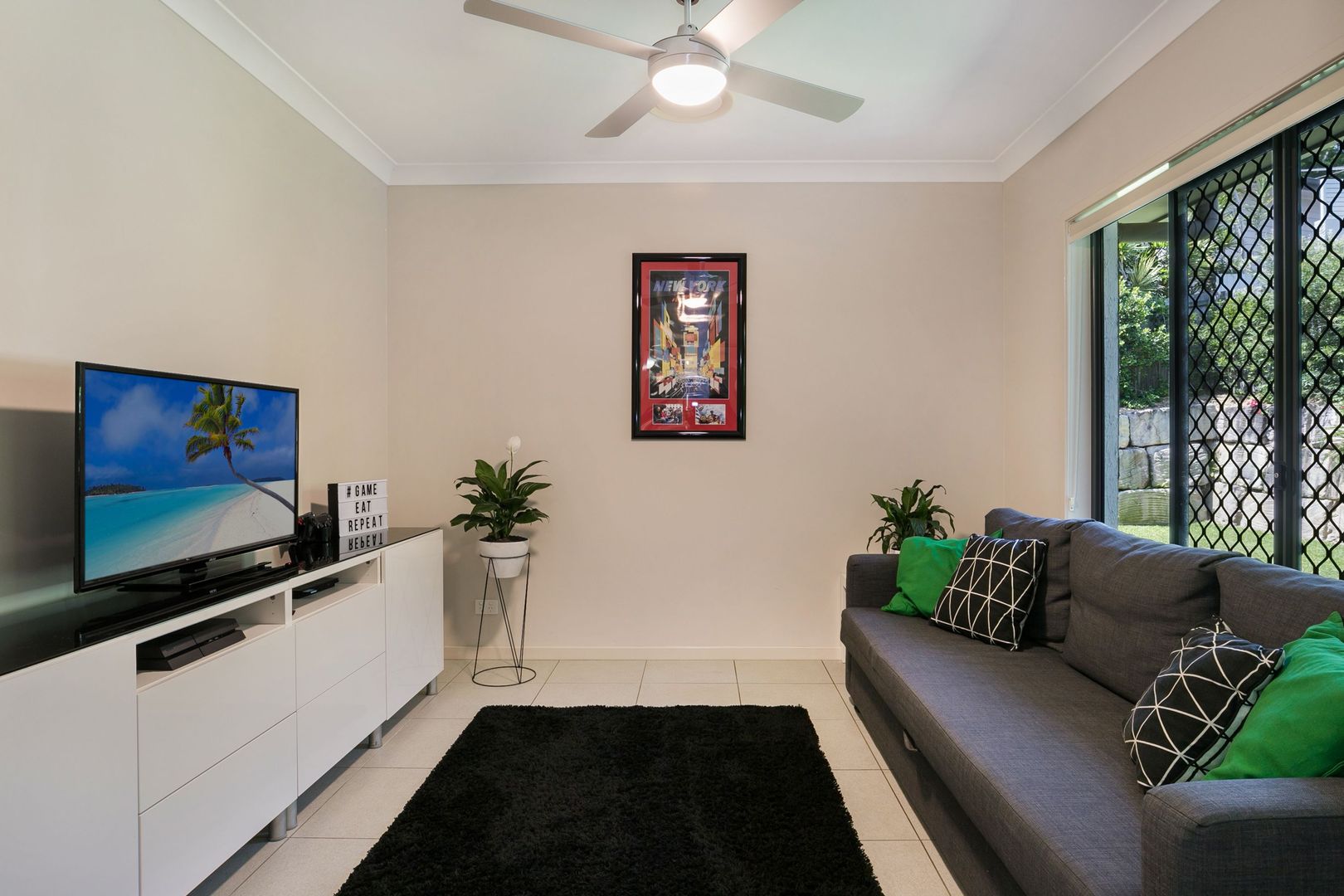 25 Casuarina Street, Seventeen Mile Rocks QLD 4073, Image 2