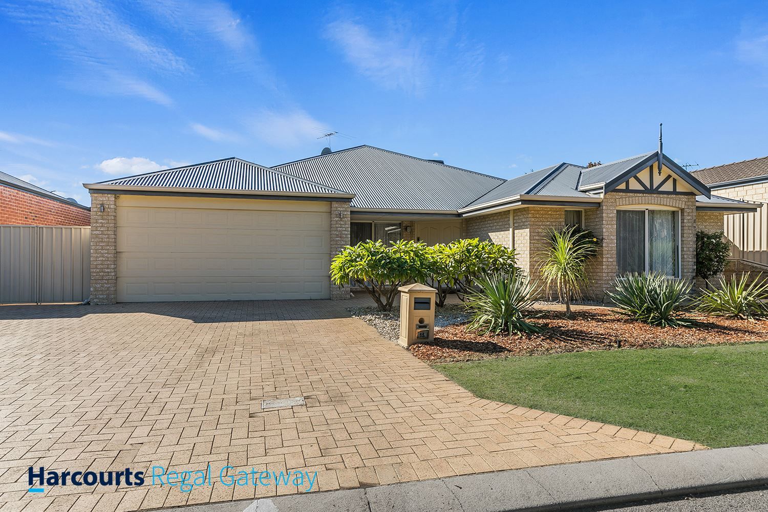 4 bedrooms House in 15 Astroloma Drive SUCCESS WA, 6164