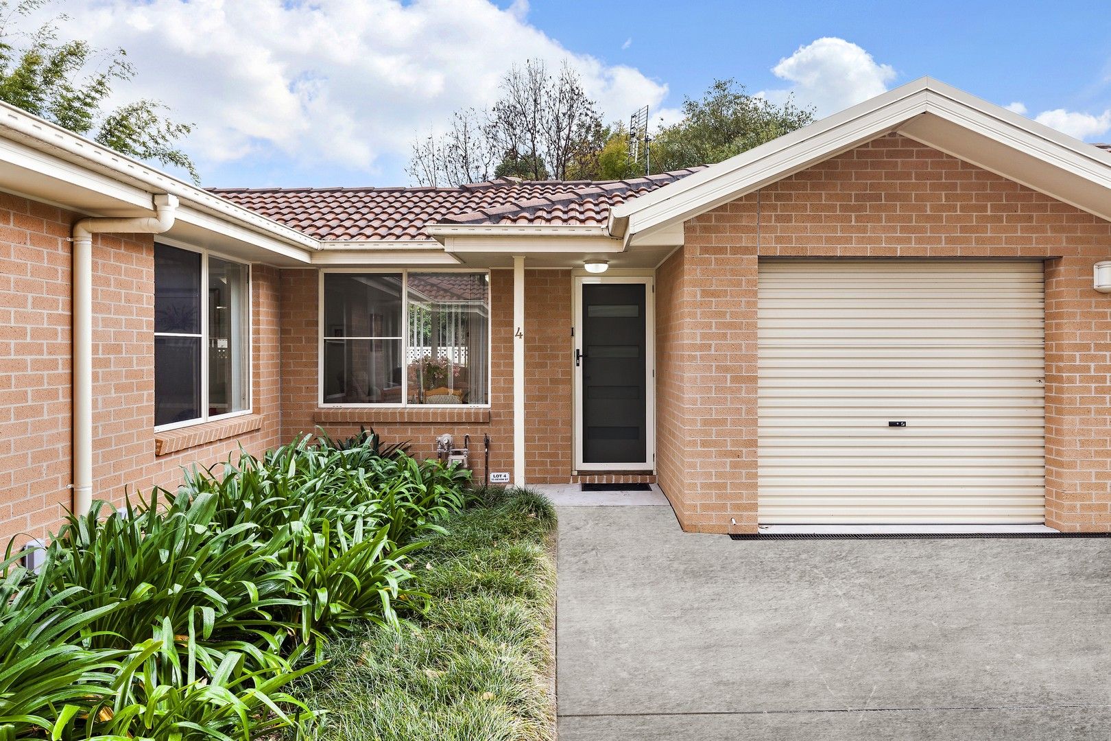 4/33 Devon Street, Wallsend NSW 2287, Image 0