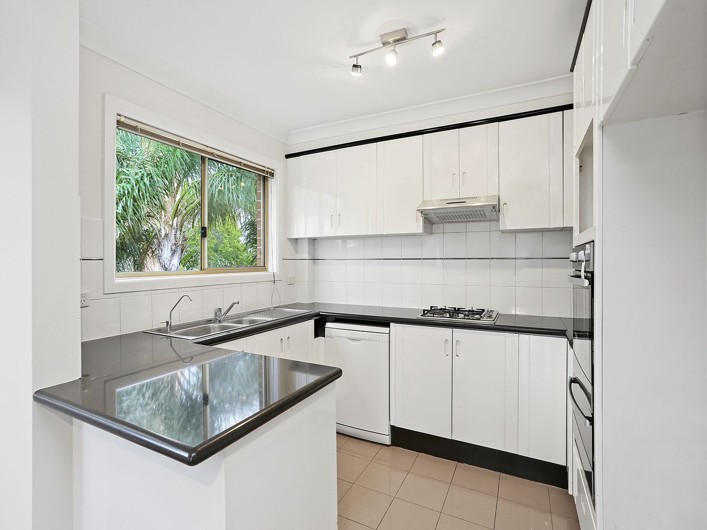 9/56 Shirley Road, Wollstonecraft NSW 2065, Image 2