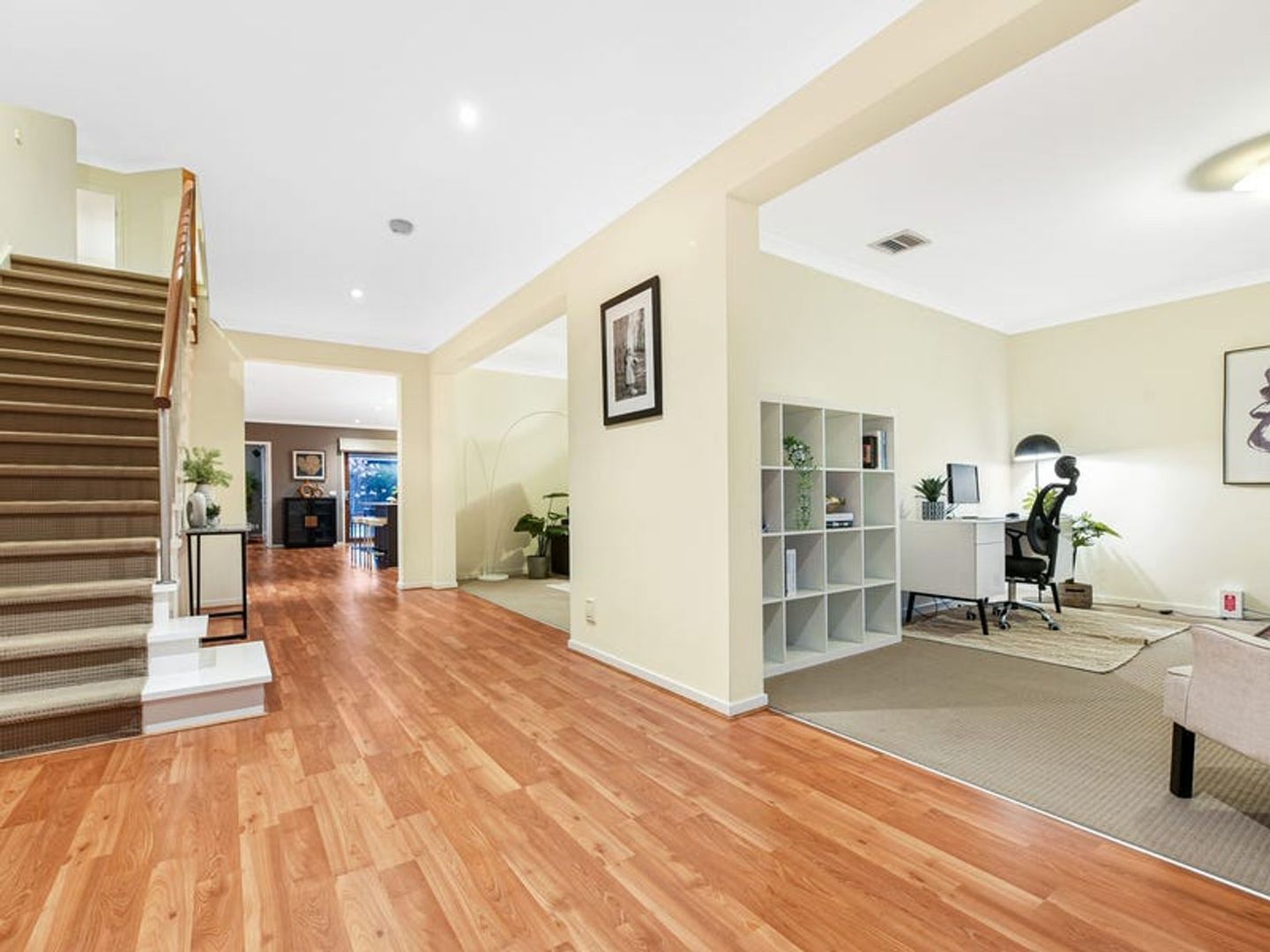 19 Clarendon Drive, Keysborough VIC 3173, Image 2