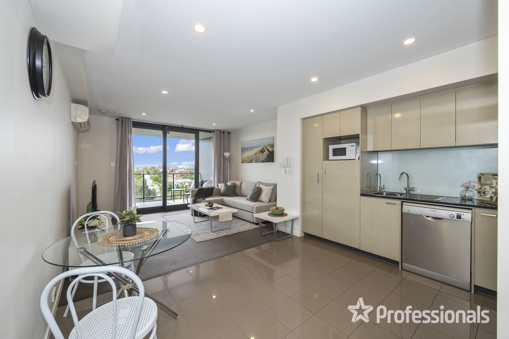 117/3 Homelea Court, Rivervale WA 6103, Image 2